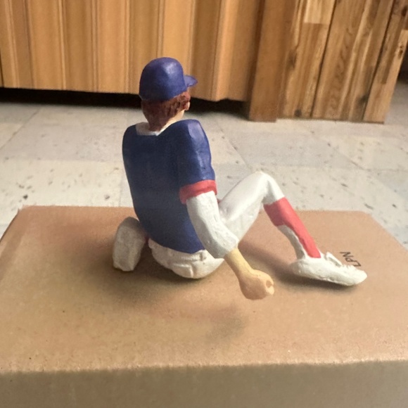 Sliding Baseball Figurine - Picture 3 of 6